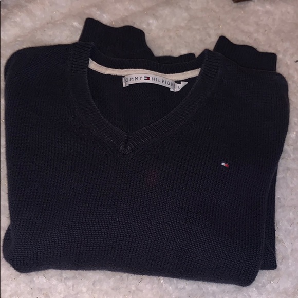 Tommy Hilfiger sweater - Picture 1 of 2